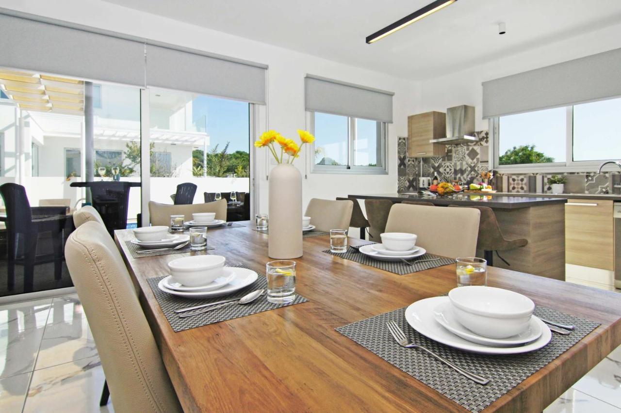 Villa Napa View Айя Напа Екстериор снимка