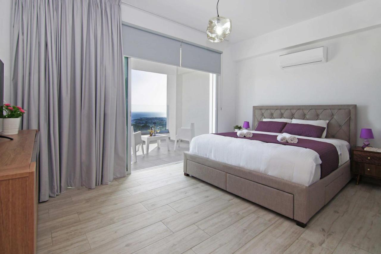 Villa Napa View Айя Напа Екстериор снимка